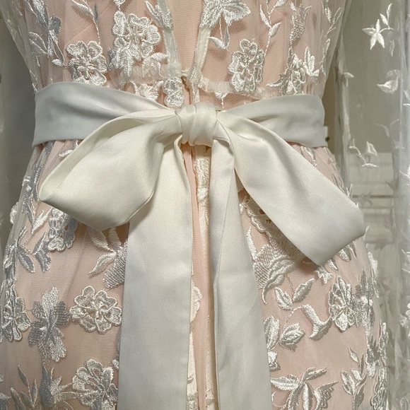 Le Rose Maya Robe - Picture 6 of 14